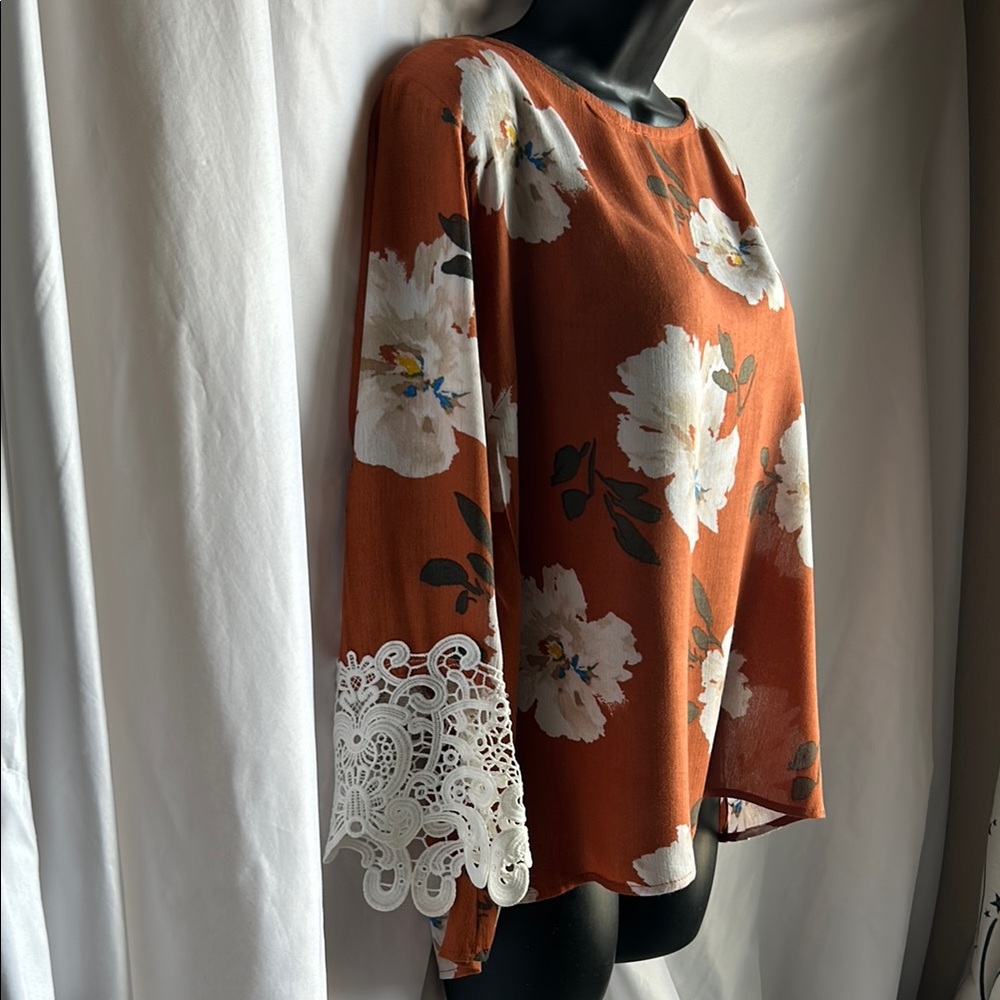 Minimi Burnt Orange Blouse with Lace Trim Sleeves - Picture 1 of 8